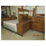 LARGE AUCTION, ALWAYS A FULL HOUSE