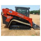 KUBOTA SVL 95.25 SKID STEER W/BUCKET-CAB-AIR under 100 hrs