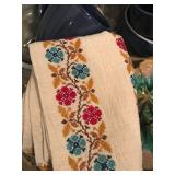 tons ov vintage needlework, table linens, 