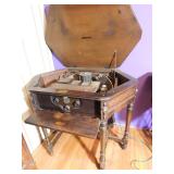 Atwater Kent Radio Table v2