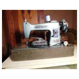 Hess Home Electric Sewing Machine w/case