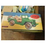 Jeep, friction toy
