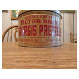 Pretzel Tin