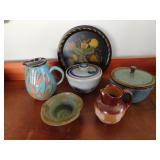 Grouping of Pottery Items