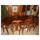 Cherry Thomasville Dinette Set with 8 Chairs & Pads. 2 large leaves are inserted for this pic
