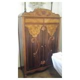 Complete House Full of Awesome Items!