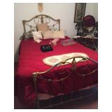 Twin bed w full mattress