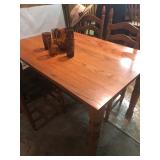 Nice oak table & chairs