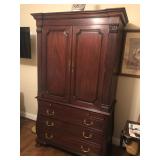 Henkel Harris armoire