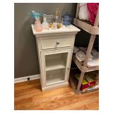 bathroom upstairs hallway