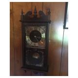 Vintage Linden electric wall hanging clock