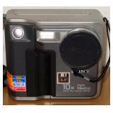 SONY 10X MAVICA, MVC-FD7 DIGITAL CAMERA, needs battery charger