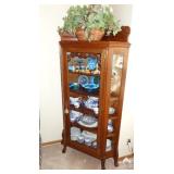 LOVELY OAK CURIO CABINET DISPLAY CASE