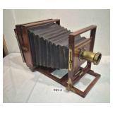 Online Auction of Vintage Cameras. Photographs, & related items