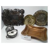 Metal Wall Hangers and Trays