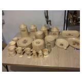 Pfaltzgraff Dish Set