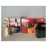 Pyrex Portables Black + Decker Food Processor, NIB