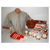 BASEBALL & SPORTS MEMORABILIA