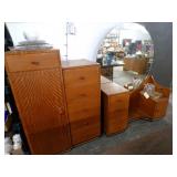 MCM Bachelor closet & Vanity