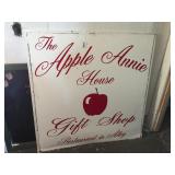 Apple Annie's Online Auction