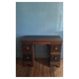Kids wood desk,great condition!