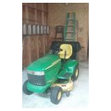 John Deere lx255, with 42 inch cut Hydrostatic 15 HP