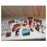 Vintage Doll House Miniatures