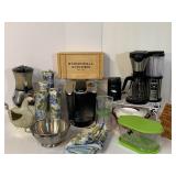 Coffee Makers and Kitchen PLUS PLUS
