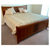 Be Our Guest in Gibsonia Online Auction by Caring Transitions - Ends 7/7!
