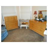 Beautiful Rway mid-century bedroom set