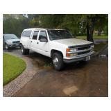 2000 Chevy Duly truck 6k