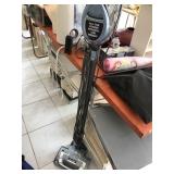 VACUUM CLEANER