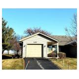 GLORIA & CREW HOST SUPER CLEAN HOME FULL OF GREAT BUYS/FAIR PRICING