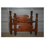 2 matching Ethan Allen twin beds