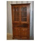 Maple Corner Hutch