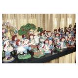 Simon&Schuster figurines