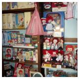 Figurines, MIB dolls