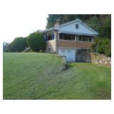 Enclosed side porch