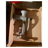 KITCHEN COUNTER RINDER