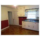 EAT IN KITCHEN