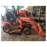 Kubota LA211 w/Loader, mower