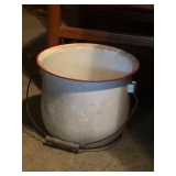 Chamber Pot