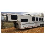 2002 Silver Star 4 horse living quarters 