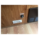 2002 Silver Star 4 horse living quarters 