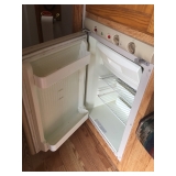 2002 Silver Star 4 horse living quarters 