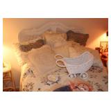 ACCENT PILLOWS/TWIN BED