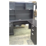 corner desk with hutch