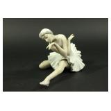 Lot 43: Lladro "The Death of the Swan" Porcelain Figurine 