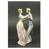 Lot 72: Lladro Figurine "Dancing Couple" 