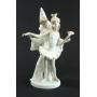 Lot 6: Lladro Parejita Carnaval #882